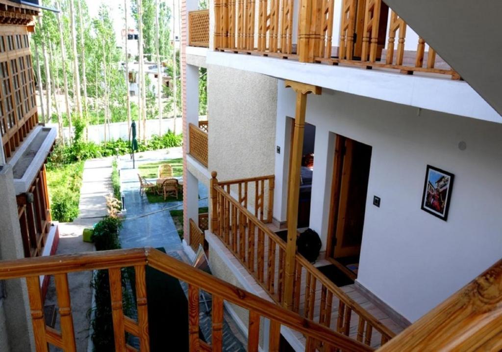Hotel Ladakh Greens - An Organic Retreat Лех Экстерьер фото